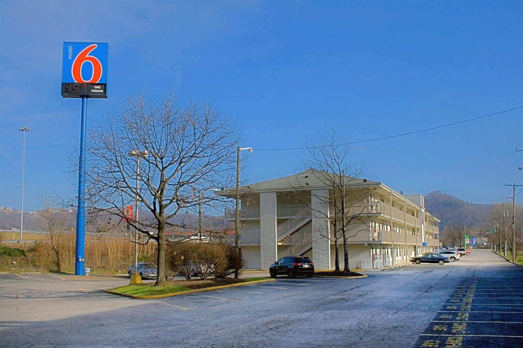 Days Inn By Wyndham Charleston Wv מראה חיצוני תמונה