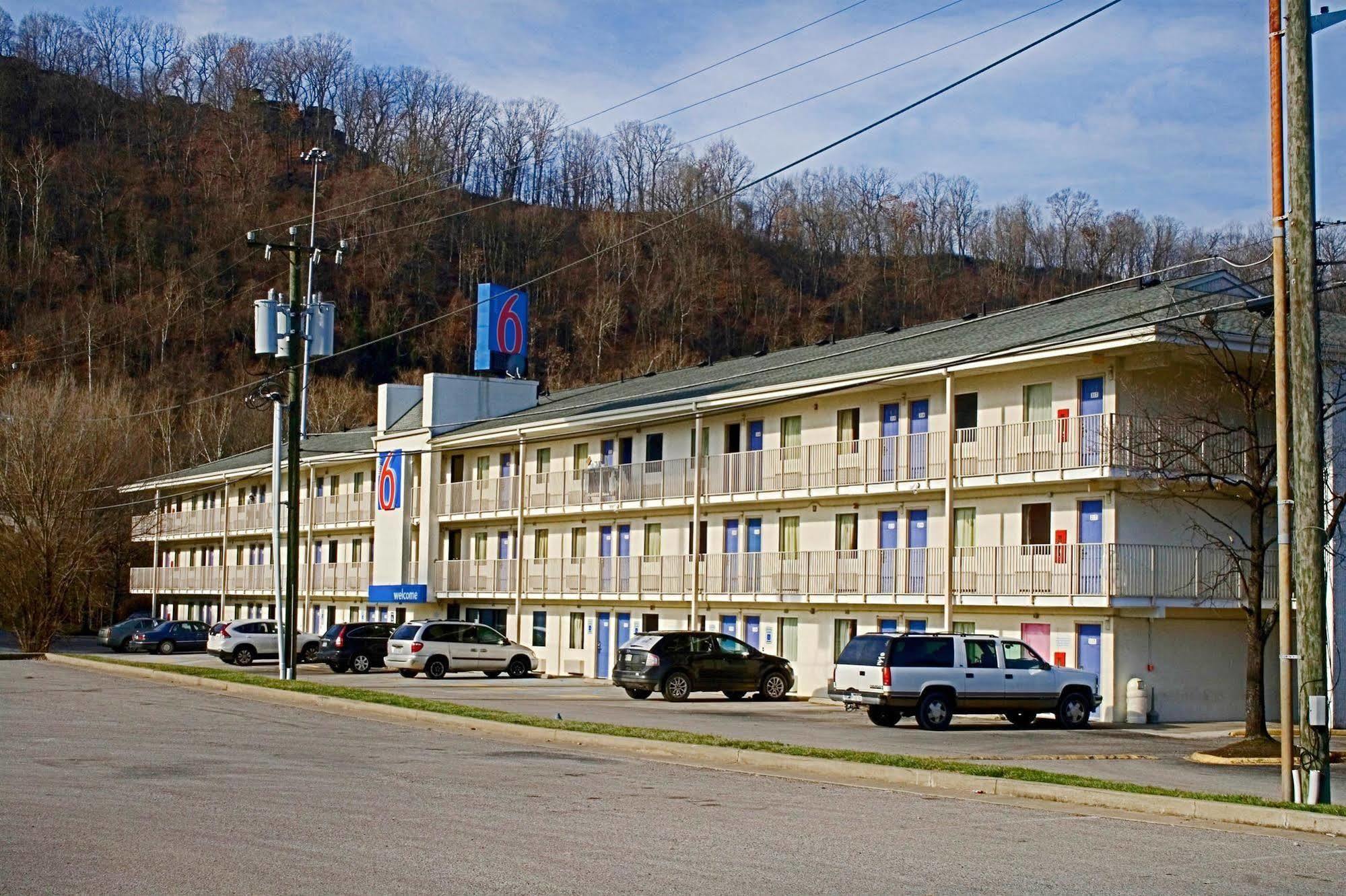 Days Inn By Wyndham Charleston Wv מראה חיצוני תמונה